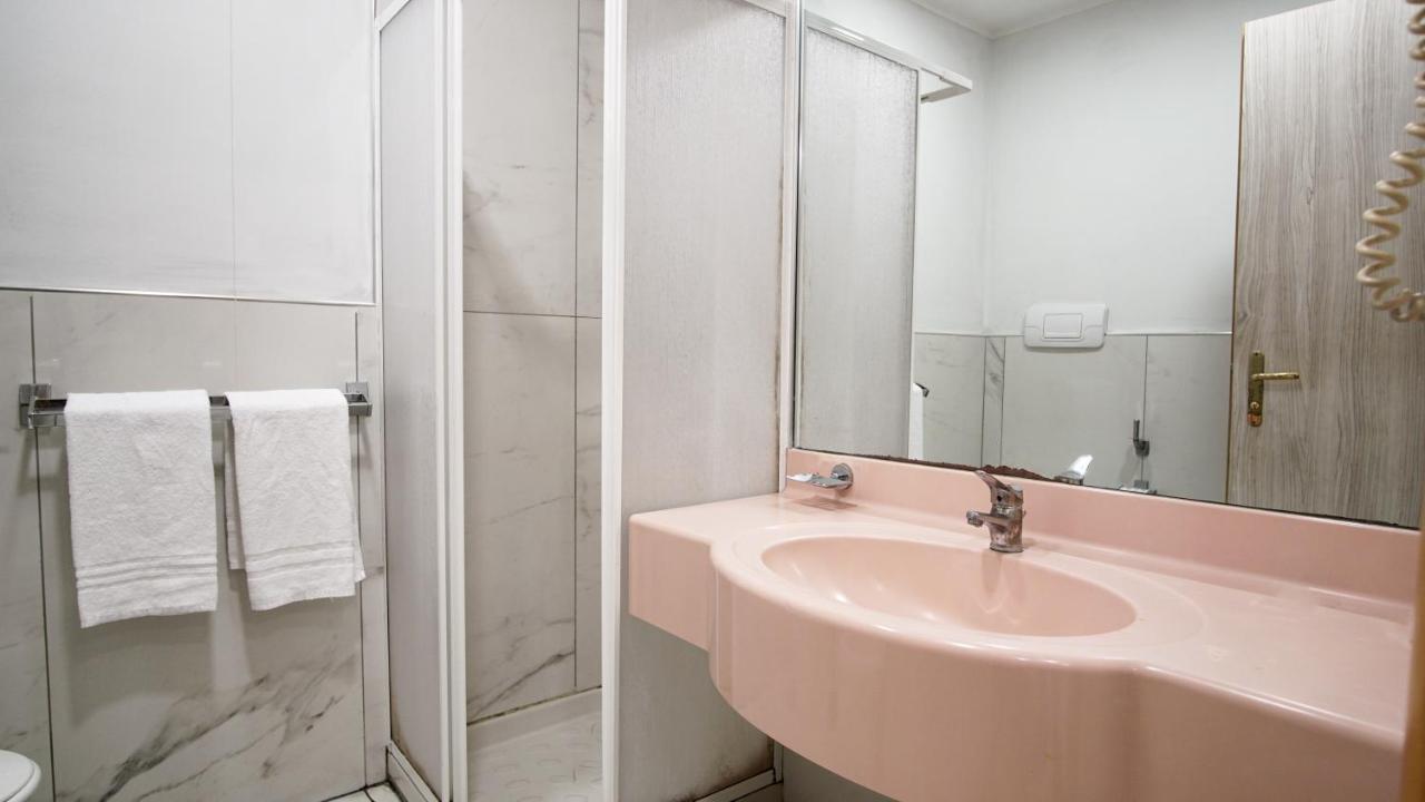 Hotel Cesare 14 נאפולי מראה חיצוני תמונה