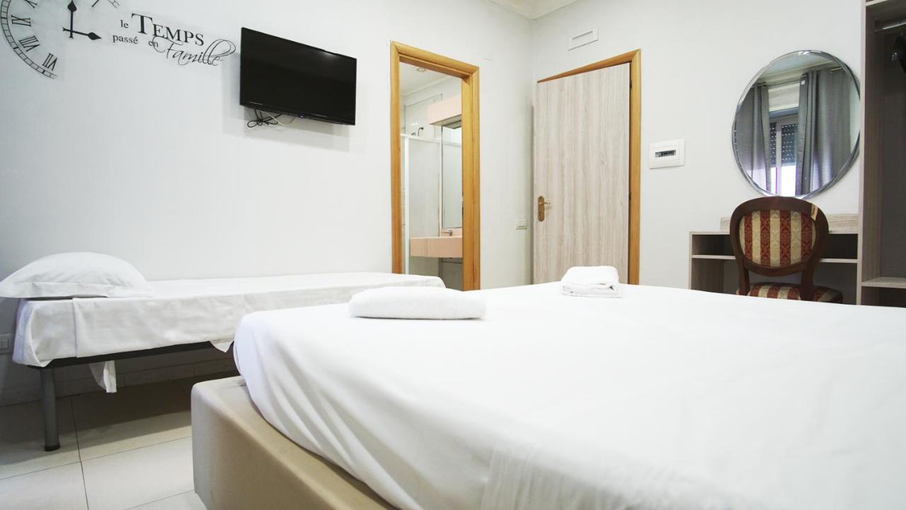 Hotel Cesare 14 נאפולי מראה חיצוני תמונה